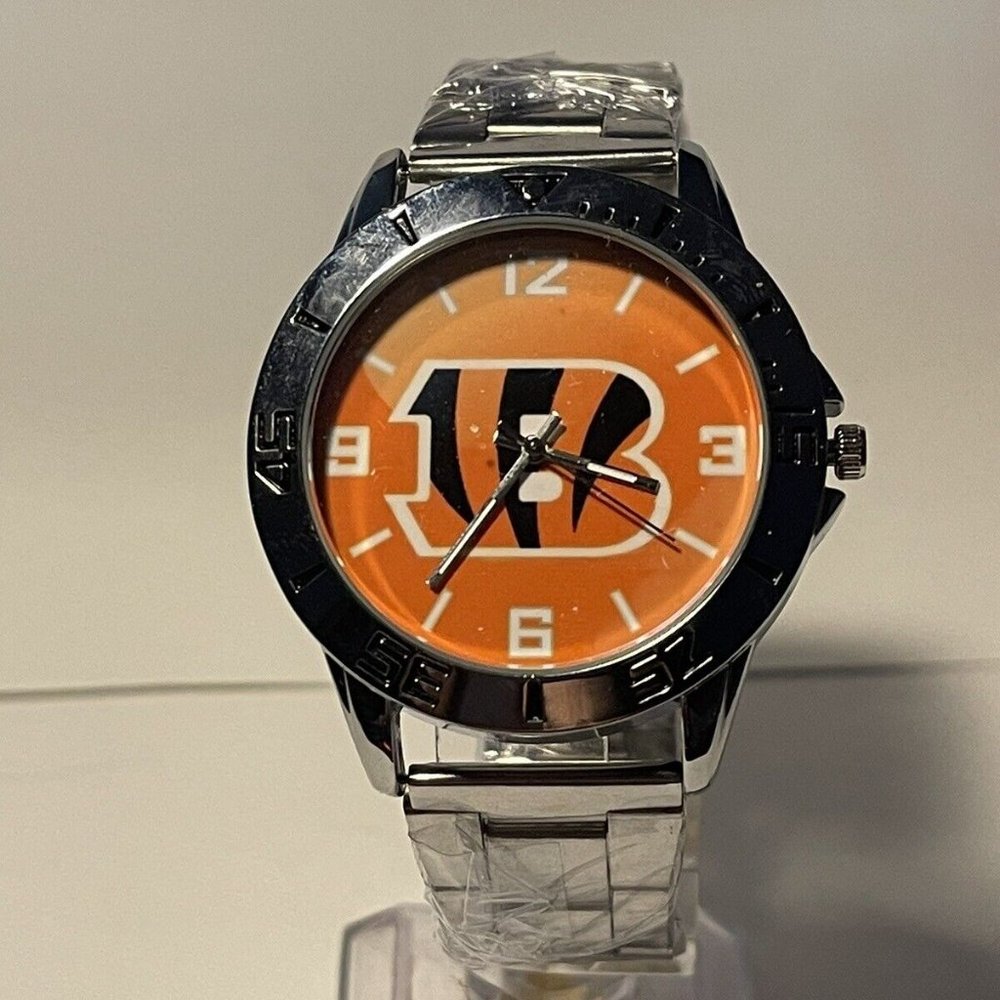 CINCINNATI BENGALS NFL Team Logo Men's Stainless-Steel Silver Analog Watch NEW